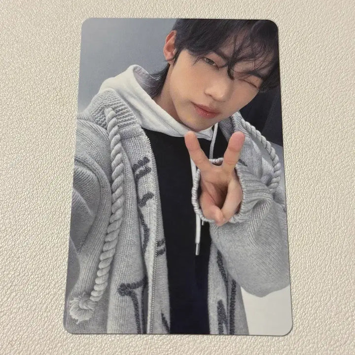 [BUNJANG] TWS Dohyun Universal Music Compact Mini 5th Album Hush POB Photocard / 투어스 도훈 미니5집 유니버셜 컴팩트 hush 특전 포토카드 포카
