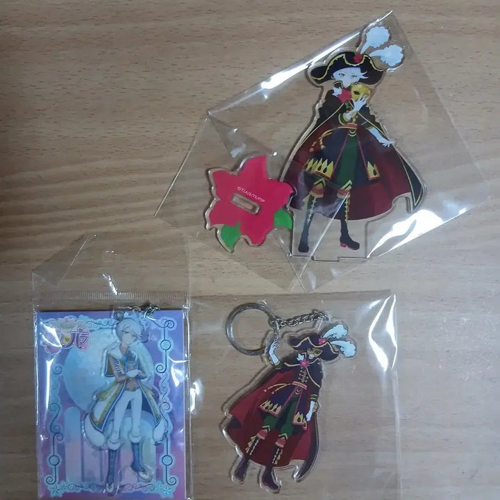 [BUNJANG] Pripara Genius Team Acrylic Standee &amp; Charms Set / 오늘까지판매)프리파라 천재팀 아크릴 히비키 파루루 시온 미카 소피 후와리 트리콜로르 캬라핀
