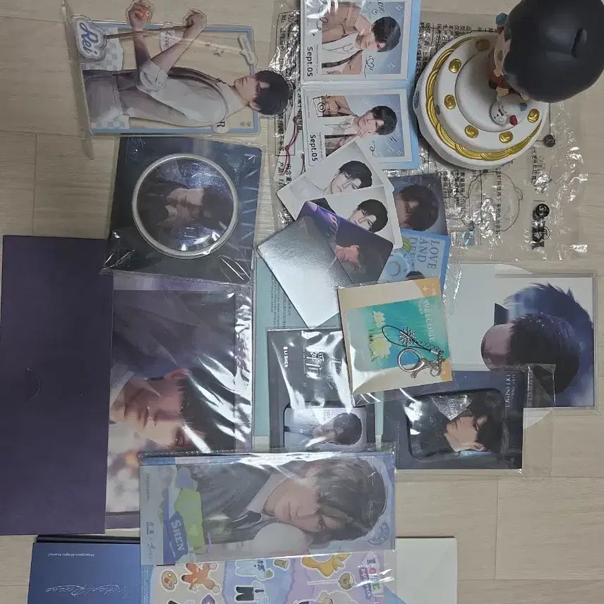 [BUNJANG] LoveDive Space Lee Seoeon Goods / 럽딥 러브앤딥스페이스 이서언 굿즈 양도