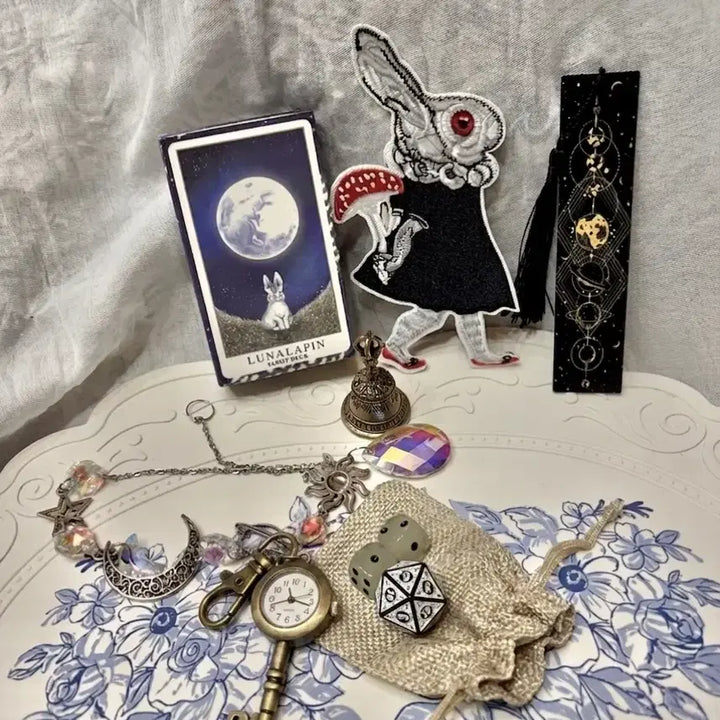 [BUNJANG] Rabbit Tarot Deck Bundle with Plush Toy, Occult Antiques, and Accessories / 토끼 타로카드+봉제인형+오컬트 앤틱소품