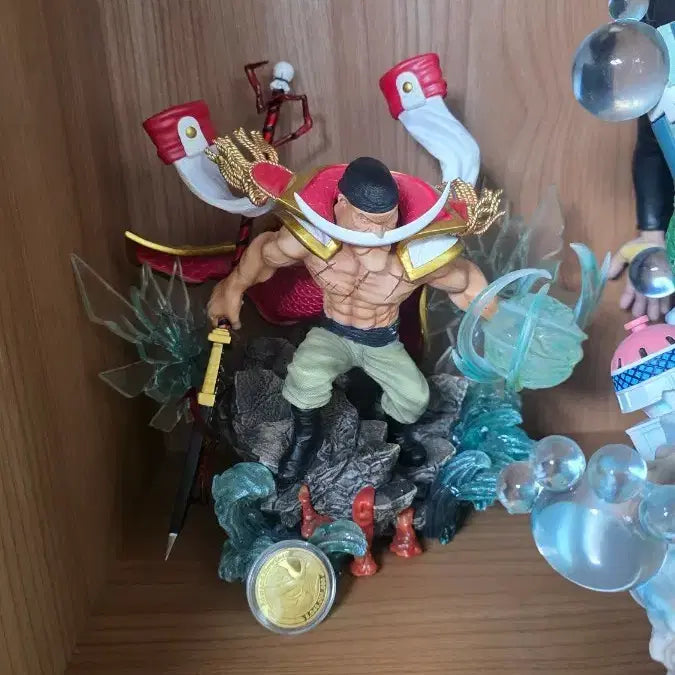 [BUNJANG] One Piece Whitebeard Resin Figure / 원피스 흰수염 레진 피규어
