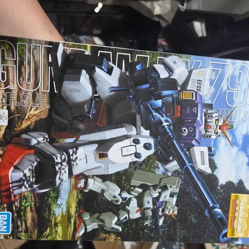 [BUNJANG] Bandai Master Grade Gundam 08th MS Team RX-79G Ground Type Gundam Plastic Model / 반다이 MG 건담 08소대 RX-79G 육전형 건담