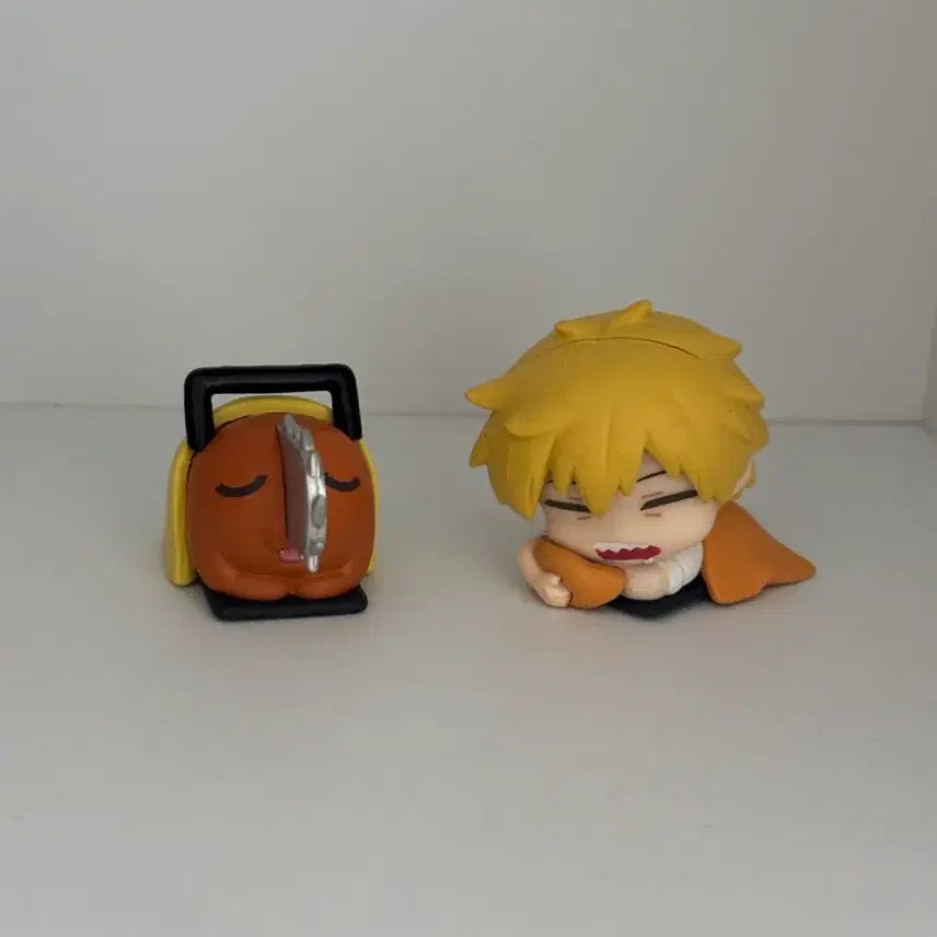[BUNJANG] Chainsaw Man Onemutan Denji &amp; Pochita Figure Bundle / 체인소맨 오네무탄 덴지 포치타 피규어 일괄
