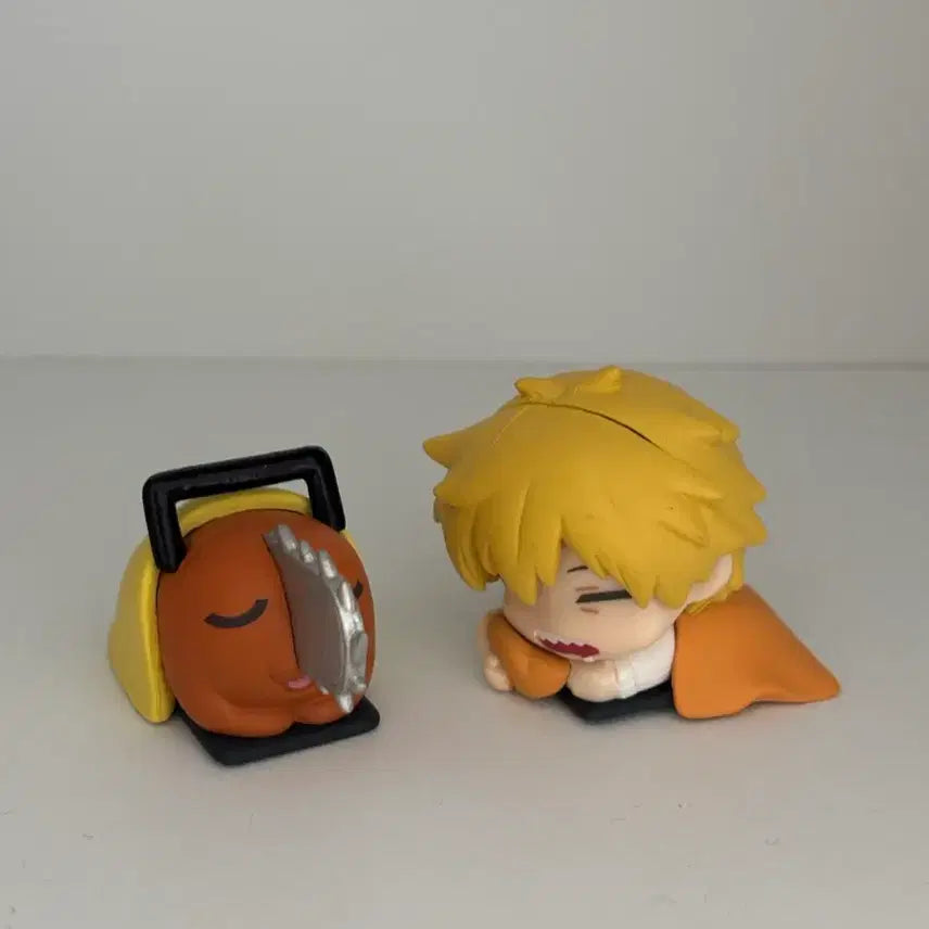 [BUNJANG] Chainsaw Man Onemutan Denji &amp; Pochita Figure Bundle / 체인소맨 오네무탄 덴지 포치타 피규어 일괄