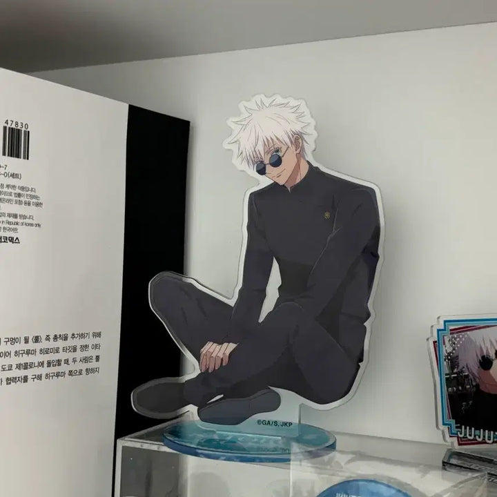 [BUNJANG] Jujutsu Kaisen Satoru Gojo Acrylic Stand &amp; Merchandise Bundle / 주술회전 고죠 사토루 아크릴 + 사진에 있는 굿즈 일괄 피규어