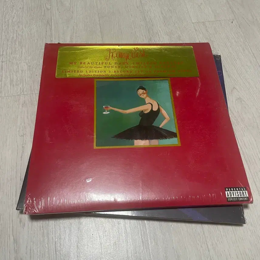 [BUNJANG] Kanye West My Beautiful Dark Twisted Fantasy LP Sealed Limited Edition / Kanye West 칸예웨스트 MBDTF 미개봉
