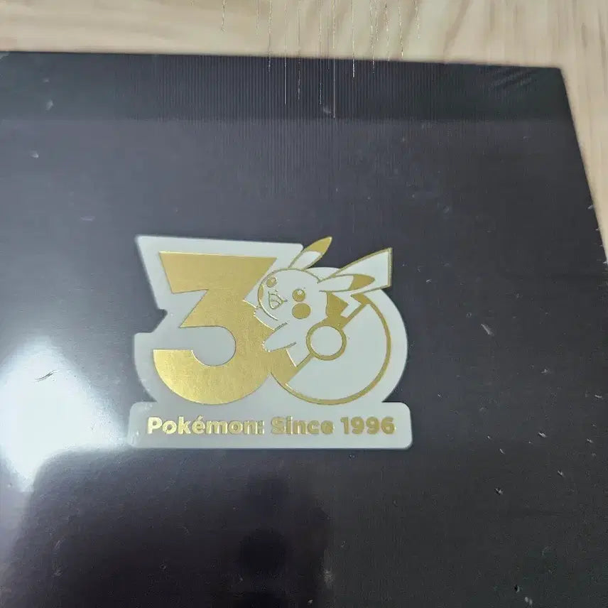 [BUNJANG] Pokemon 30th Anniversary July Badge / 포켓몬 30주년 기념 뱃지 7월