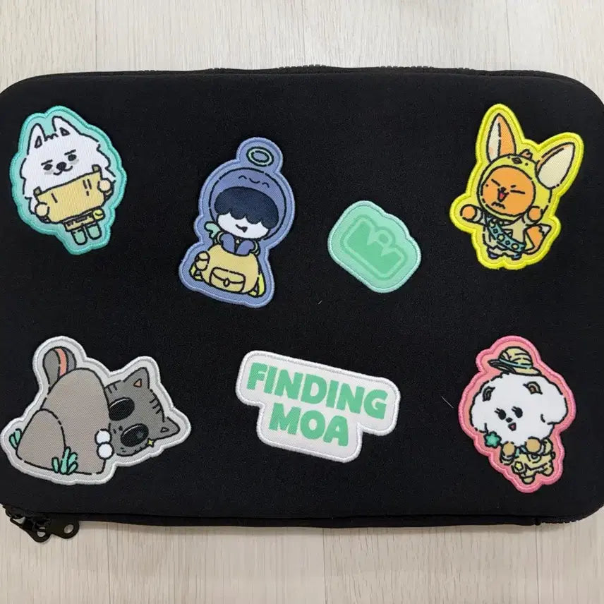 [BUNJANG] TXT Bbul-Bbul Character Tablet Pouch / 투바투 뿔바투 태블릿 파우치