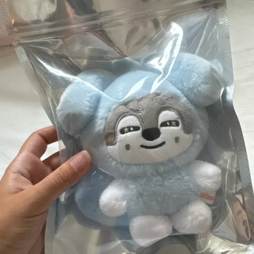 [BUNJANG] Stray Kids SKZOO Plush - Changbin Wolf / 테이지의 SKZOO 플러시 천 울프 찬