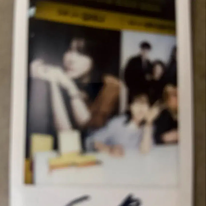 [BUNJANG] Kim Eana Signed Photo / 김이나 친필 사인 폴라 260627