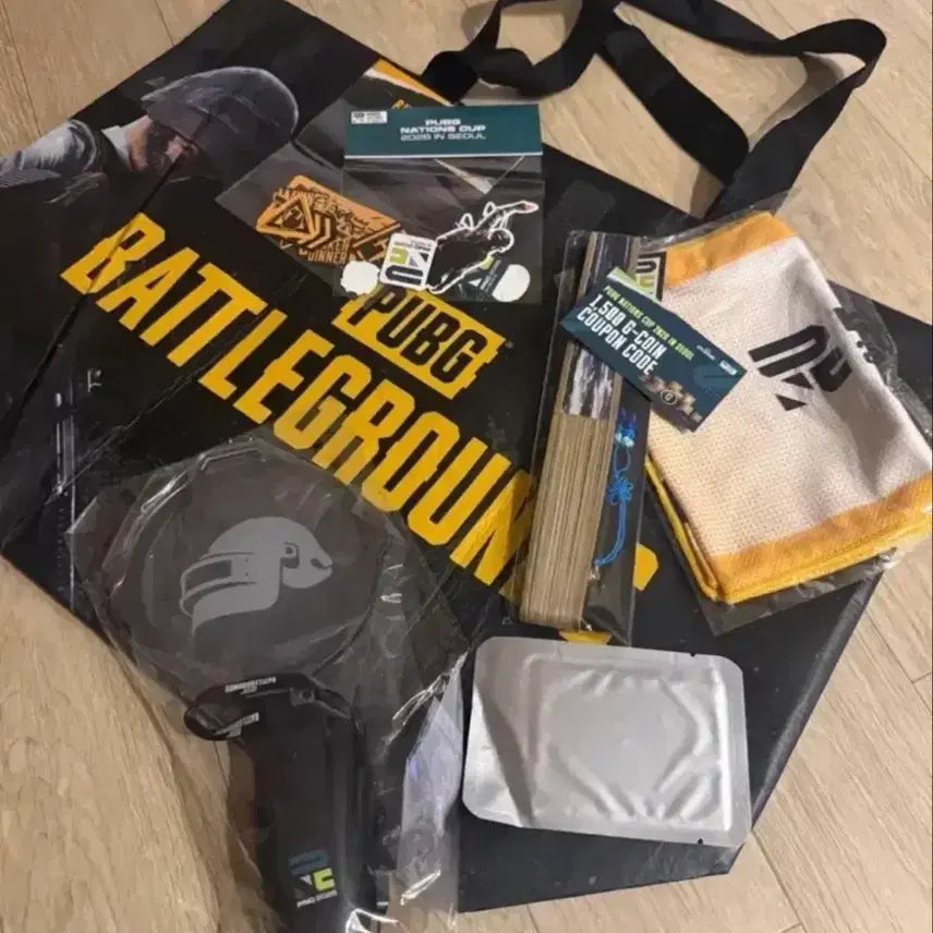 [BUNJANG] PUBG Nations Cup Merchandise Bundle (Sealed) / 펍지 네이션스컵 굿즈 일괄 (미개봉) + 부채