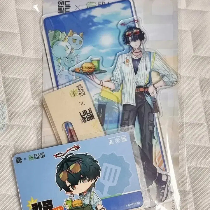 [BUNJANG] Frank Burger Camu Acrylic Stand + Card / 프랭크버거 카뮤 아크릴 스탠드 + 카드