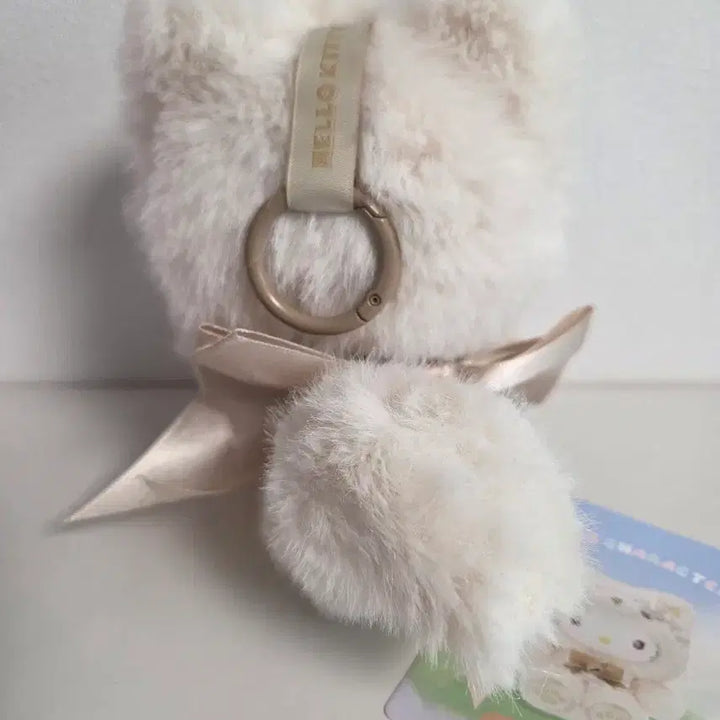 [BUNJANG] Sanrio Miniso Fox Island Hello Kitty Authentic Plush Doll / 산리오 미니소 폭스아일랜드 헬로키티 정품