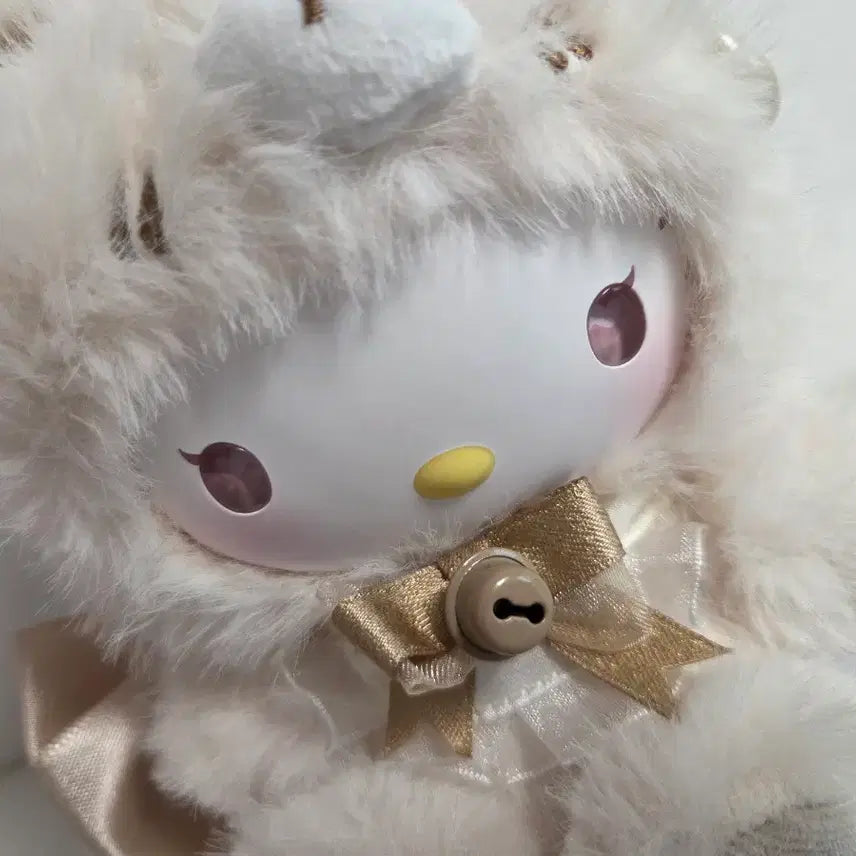 [BUNJANG] Sanrio Miniso Fox Island Hello Kitty Authentic Plush Doll / 산리오 미니소 폭스아일랜드 헬로키티 정품