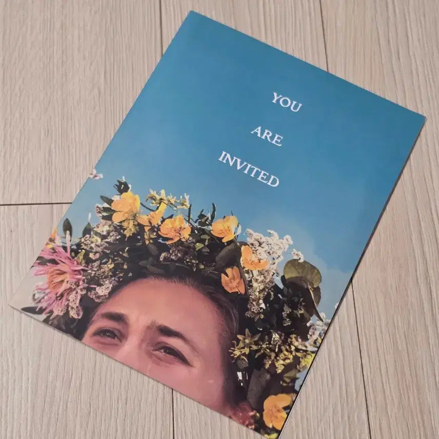 [BUNJANG] Midsommar "May Queen" Lenticular Invitation Original Movie Poster / [초청장-2019초희귀한정판]영화 아리 애스터 감독의 유전 해피 미드소마 오리지널 초청장 메이폴 입체 포스터 굿즈 특전