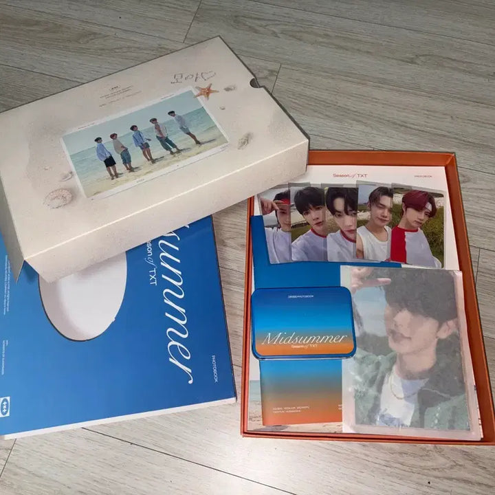 [BUNJANG] TXT 2022 Midsummer Jeju Photobook Photocard Bundle / 투바투 TXT 2022 미드썸머 포토북 제주 (포카 포함)