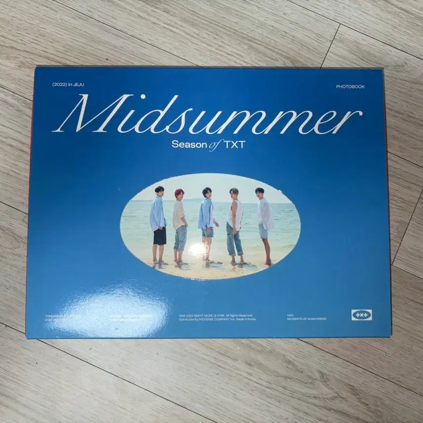 [BUNJANG] TXT 2022 Midsummer Jeju Photobook Photocard Bundle / 투바투 TXT 2022 미드썸머 포토북 제주 (포카 포함)