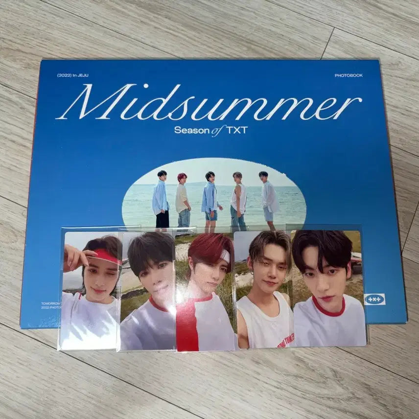 [BUNJANG] TXT 2022 Midsummer Jeju Photobook Photocard Bundle / 투바투 TXT 2022 미드썸머 포토북 제주 (포카 포함)