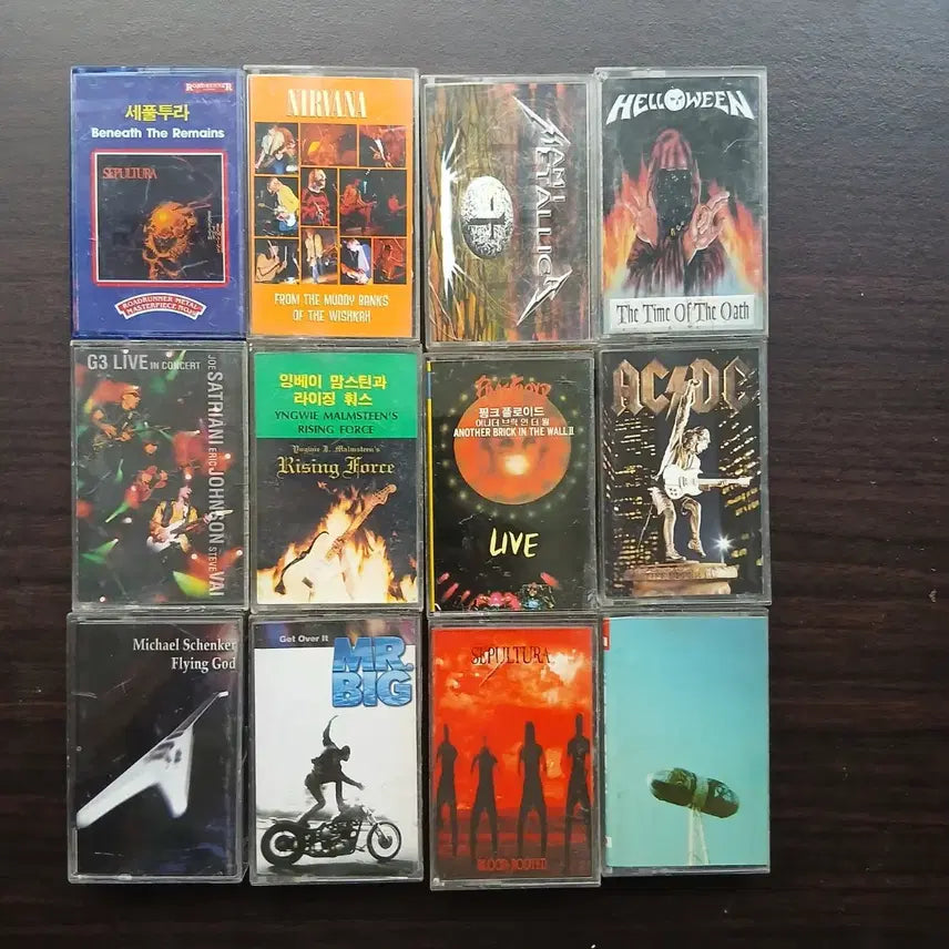 [BUNJANG] Assorted 12 Heavy Metal Cassette Tapes Bundle / 카세트테이프 12개 메탈음악