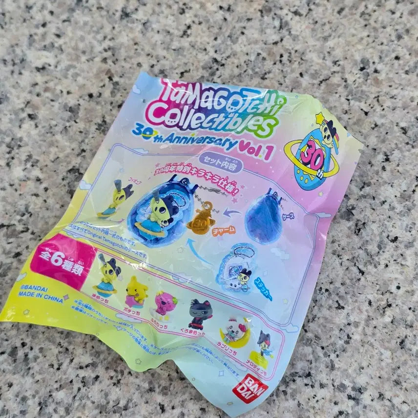 [BUNJANG] Tamagotchi 30th Anniversary Collectible Flowerchi Keychain / 다마고치 30주년 콜렉터블 플라워치 키링 양도