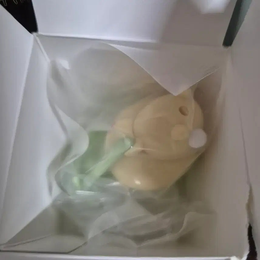 [BUNJANG] Chiikawa Usagi Umbrella Figure / 치이카와 먼작귀 우산 피규어 우사기