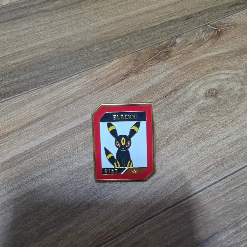 [BUNJANG] Isaac Toast Pokémon Pin Badge Black Key / 이삭토스트 포켓몬 핀뱃지 블랙키 판매합니다