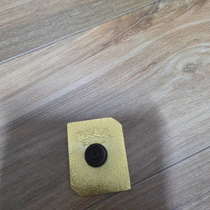 [BUNJANG] Isaac Toast Pokémon Pin Badge Black Key / 이삭토스트 포켓몬 핀뱃지 블랙키 판매합니다