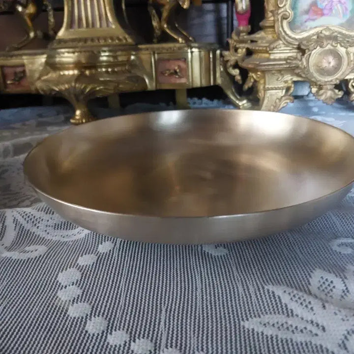 [BUNJANG] Yugi (Bronze) Bowl - Lee Bong-ju Hammered Bangjja Grilled Plate / 유기그릇(놋그릇)이봉주 두드린방짜 굽접시