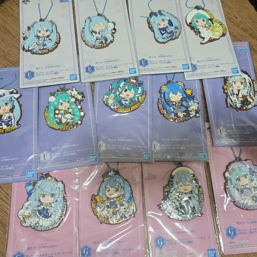 [BUNJANG] Yuki Miku Lottery Rubber Strap Set / 유키 미쿠 쿠지 러버스트랩 세트