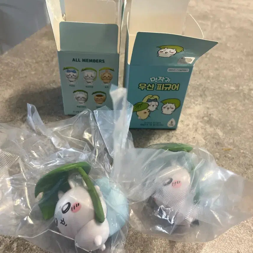 [BUNJANG] Monkaki Umbrella Figure Momonga / 먼작귀 우산 피규어 모몽가 판매합니다.