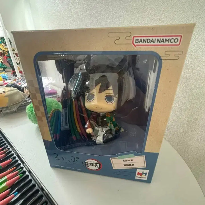 [BUNJANG] Demon Slayer Giyu Look Up Figure &amp; Paper Goods Bundle / 귀멸의 칼날 기유 룩업 판매