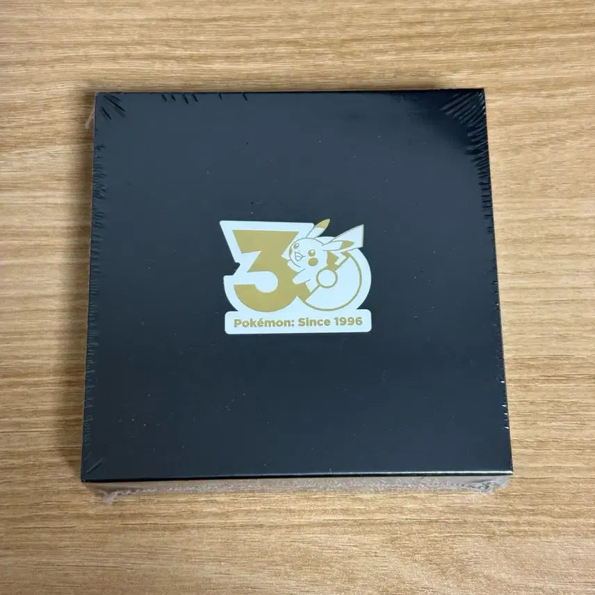 [BUNJANG] Pokemon 30th Anniversary Limited Edition Badge (Sealed) / (미개봉) 포켓몬 30주년 기념 뱃지 7월