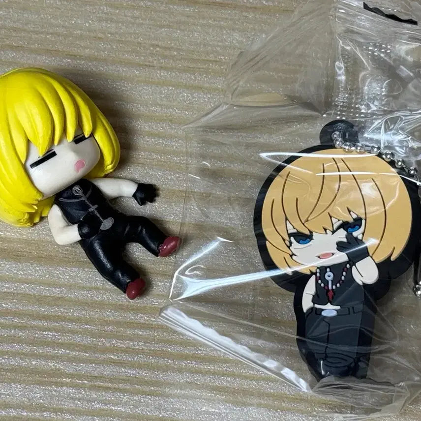 [BUNJANG] Death Note Nia Nemuraseta + Rubber Strap Keychain Bundle Set / 데스노트 니아 네무라세타이 + 러버스트랩 키링 일괄 양도 판매
