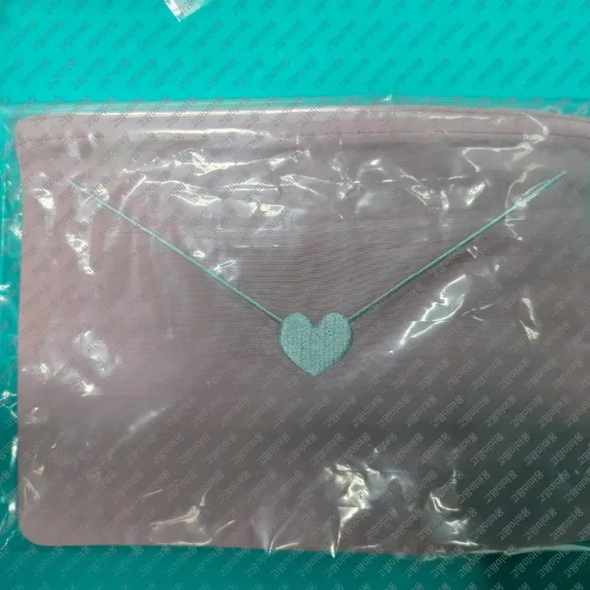 [BUNJANG] PLAVE We Love Pouch / 플레이브 plave 웨포럽 w4l 파우치