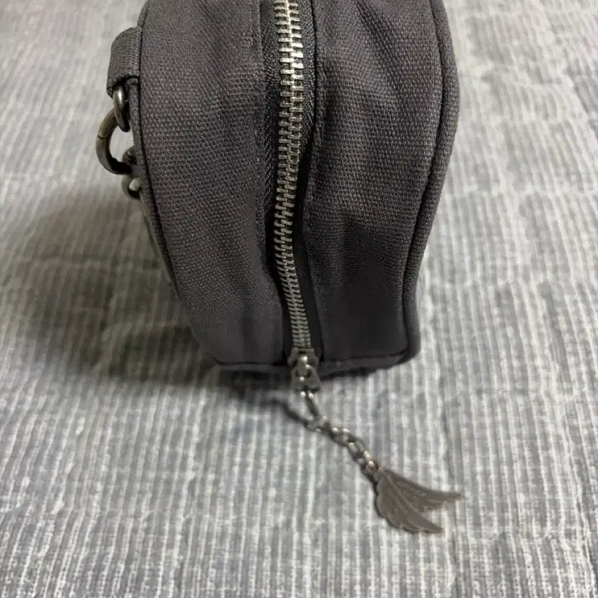 [BUNJANG] Zutto Mayoi Uniguri (Kira Killer) Plush Pouch Black / 즛토마요 우니구리(키라 킬러)+ 누이 파우치 블랙