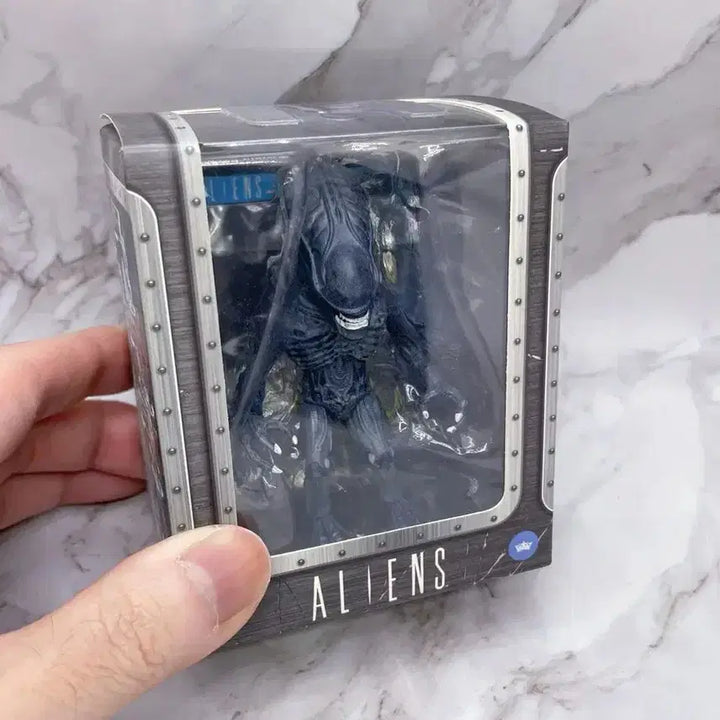 [BUNJANG] The Loyal Subjects Alien Xenomorph Blue Glow-in-the-Dark Figure / The Loyal Subjects 에일리언 Blue 야광