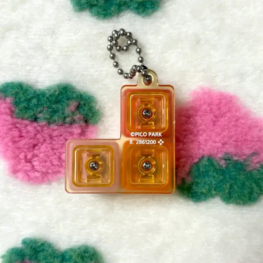 [BUNJANG] Pico Park Keyboard Charm Keycap Gacha Keyring / 피코파크 키보드 참 키캡 가챠 키링 양도