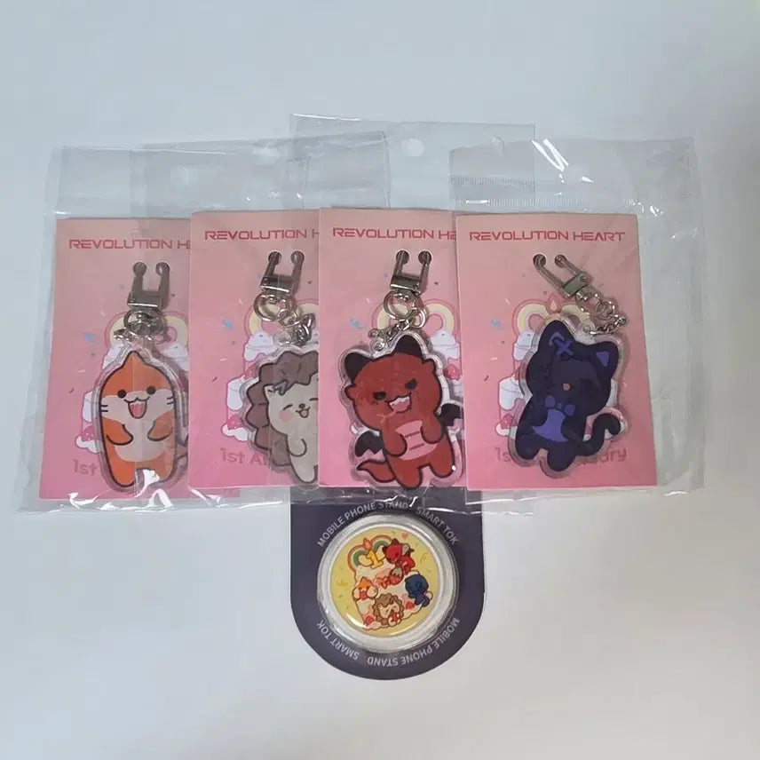 [BUNJANG] Revolution Heart Rire Keyring Grip Tok Goods Bundle Set / 레볼루션 하트 레하 리레 리레볼루션 키링 그립톡 굿즈