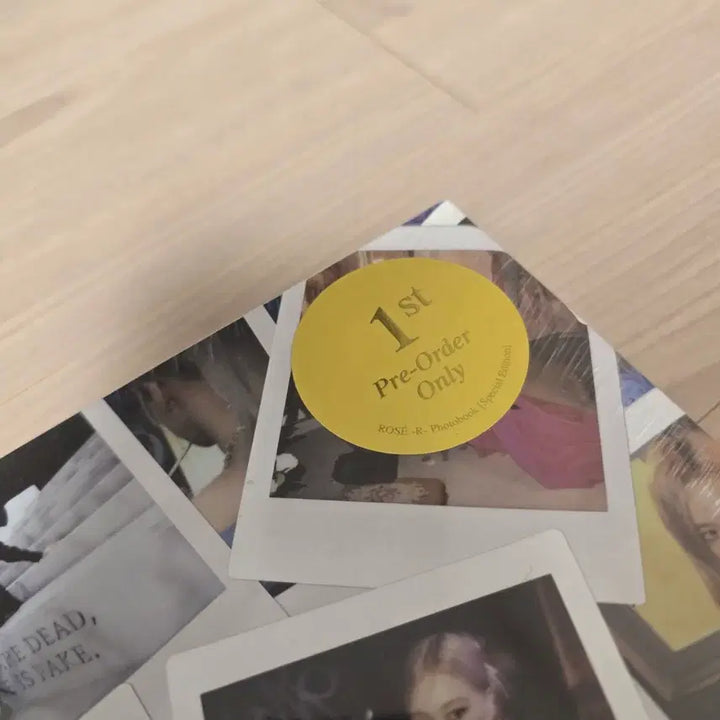 [BUNJANG] BLACKPINK Rosé R Special Edition Photobook 1st Press Sealed / 블랙핑크 로제 R 스페셜 에디션 포토북 1차 미개봉