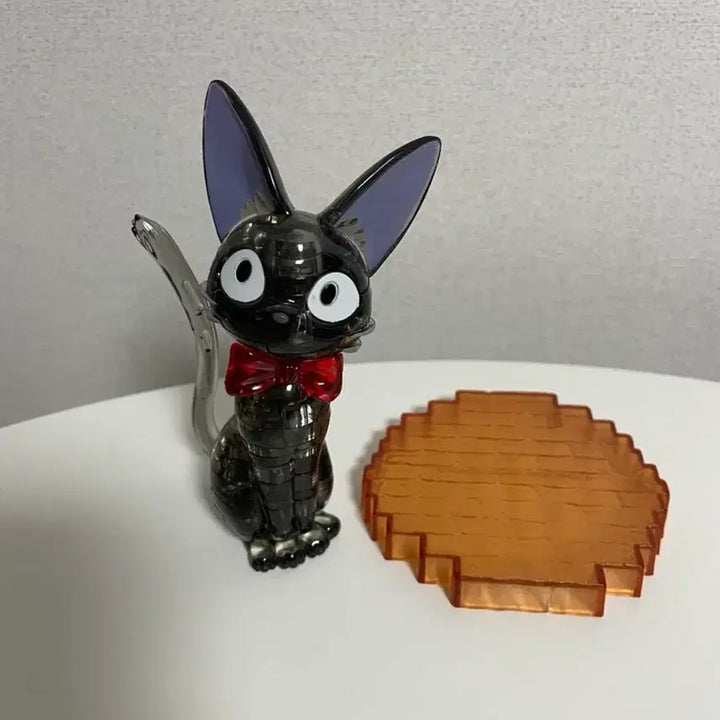 [BUNJANG] Ghibli Certified Jiji Crystal Figure (Assembled) / 지브리정품) 지지 크리스탈 피규어(완성품)