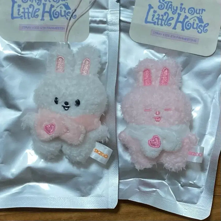 [BUNJANG] Stray Kids SKZOO Micro Rabbit Bundle Set Original Strawberry / 스키즈 스키주 마이크로 리빗 양도 딸기