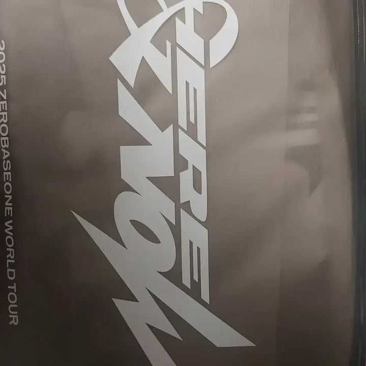 [BUNJANG] ZEROBASEONE Zhang Hao 2025 World Tour Slogan / ZEROBASEONE 2025 월드투어 굿즈 장하오 슬로건