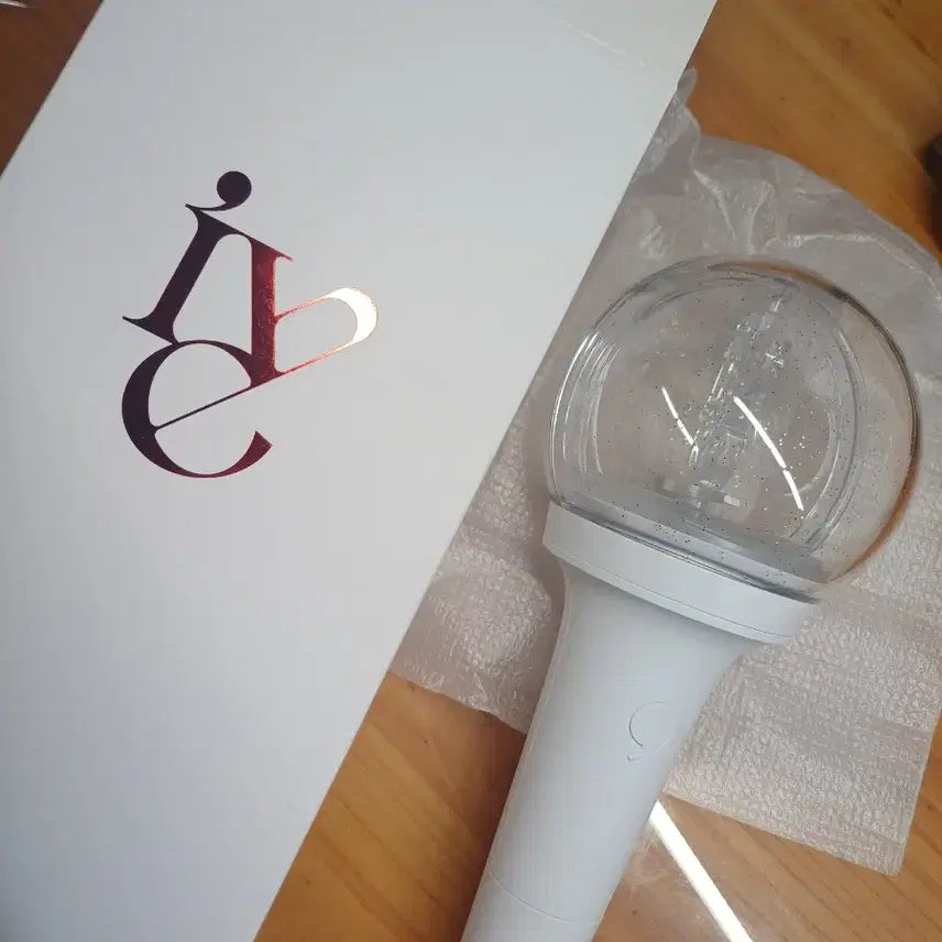[BUNJANG] IVE IHAEBONG Version 1 Lightstick / 아이브 아이해봉 버전1 판매