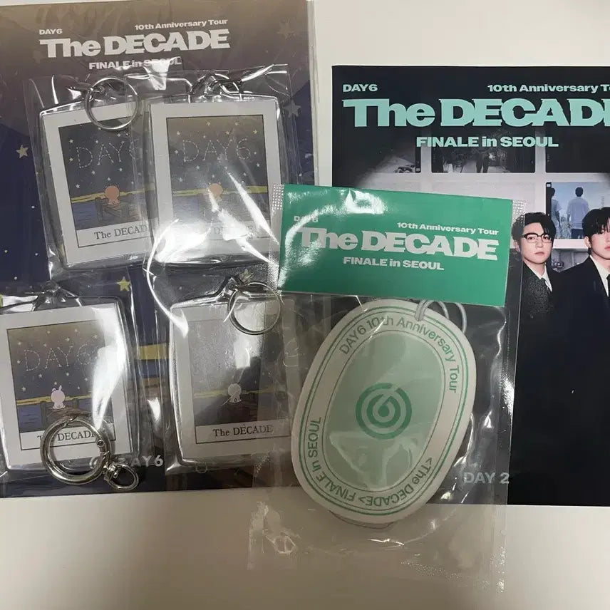 [BUNJANG] Day6 The Decade Encore Concert Mid-Con Entrance Gift + Fan Gift / 데이식스 더 데케이드 앙콘 중콘 입장기프트+팬기프트