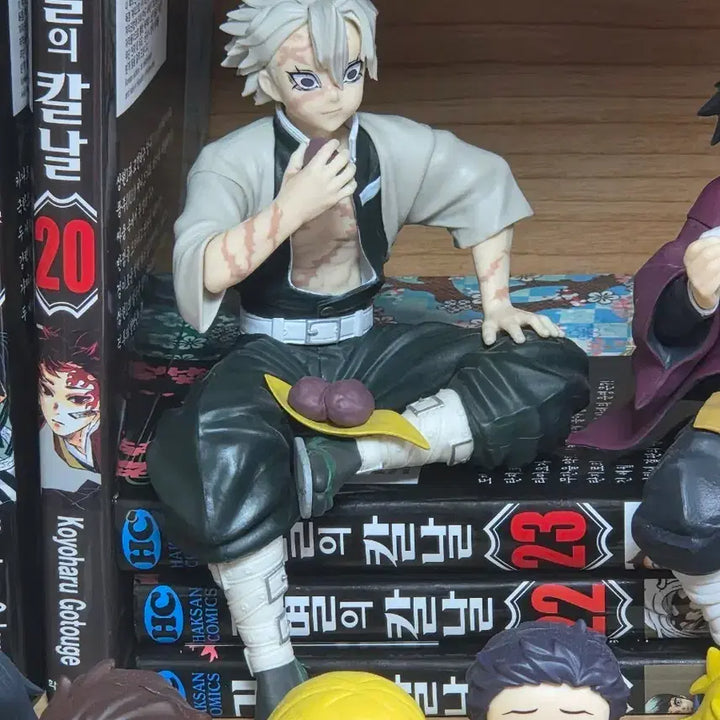 [BUNJANG] Demon Slayer Sanemi Chokonose Sega Onigiri Figure / 귀칼 귀멸의칼날 사네미 쵸코노세 세가 주먹밥 피규어