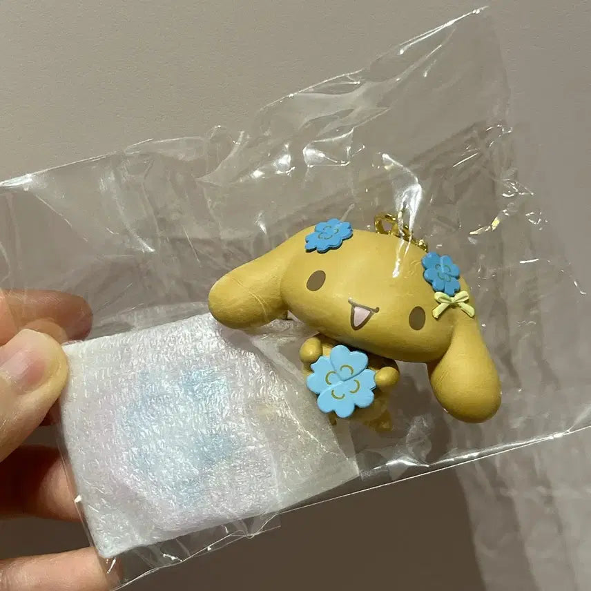 [BUNJANG] Cinnamoroll Clover Series Mocha Strap / 시나모롤 생일 클로버 시리즈 모카 스트랩