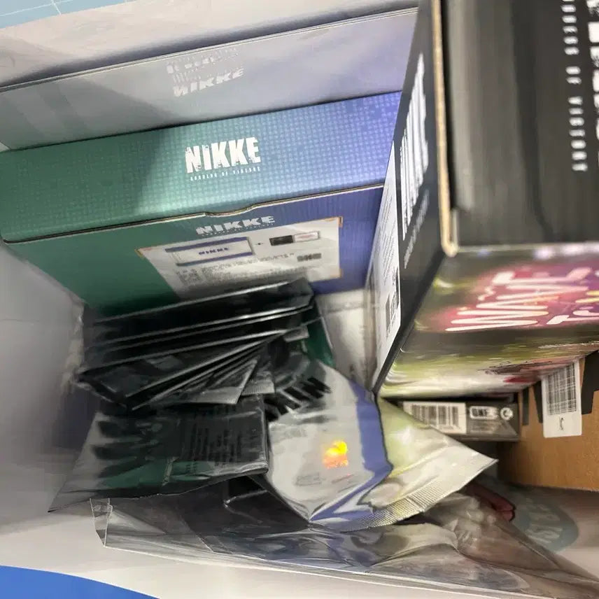 [BUNJANG] Nikke Pop-up Store 1st Week Exclusive Merchandise Bundle / 니케 팝업 1주차 특전 판매합니다!