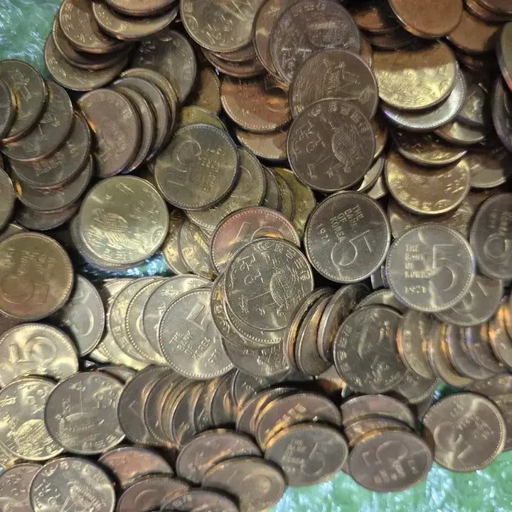 [BUNJANG] 1971 5 Won Uncirculated Coin Set (10 pcs) / 1971년 5원 미사용 주화 10개