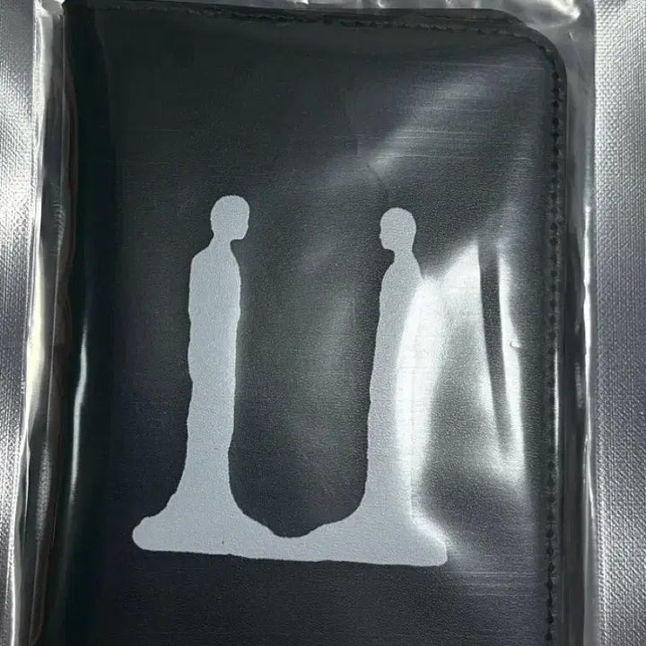 [BUNJANG] G-Dragon WE11DONE Passport Case Black / 지드래돈 위버맨쉬 여권케이스 패스포트 블랙