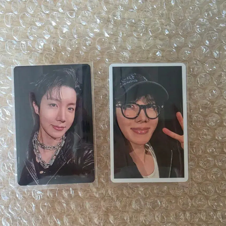 [BUNJANG] BTS J-Hope Japan Festa Weverse UMS Lucky Draw Photocard Set / (2개세트)BTS Jhope 제이홉 호비 호석  일본 페스타 위버스 UMS 럭드 포카